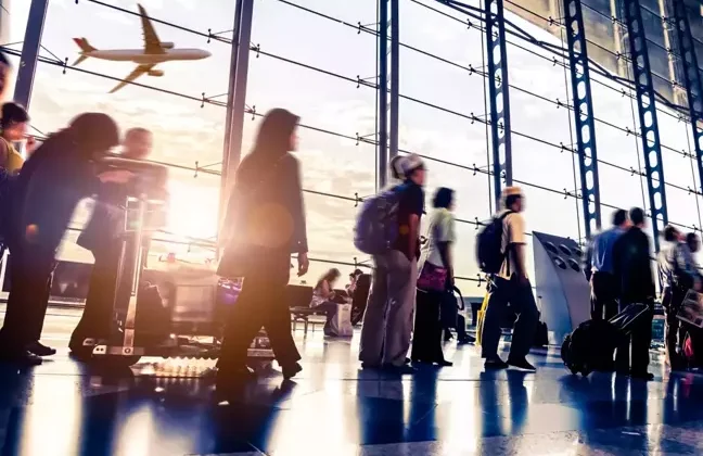 Nisan ayında uçak biletleri yüzde 42 zamlandı